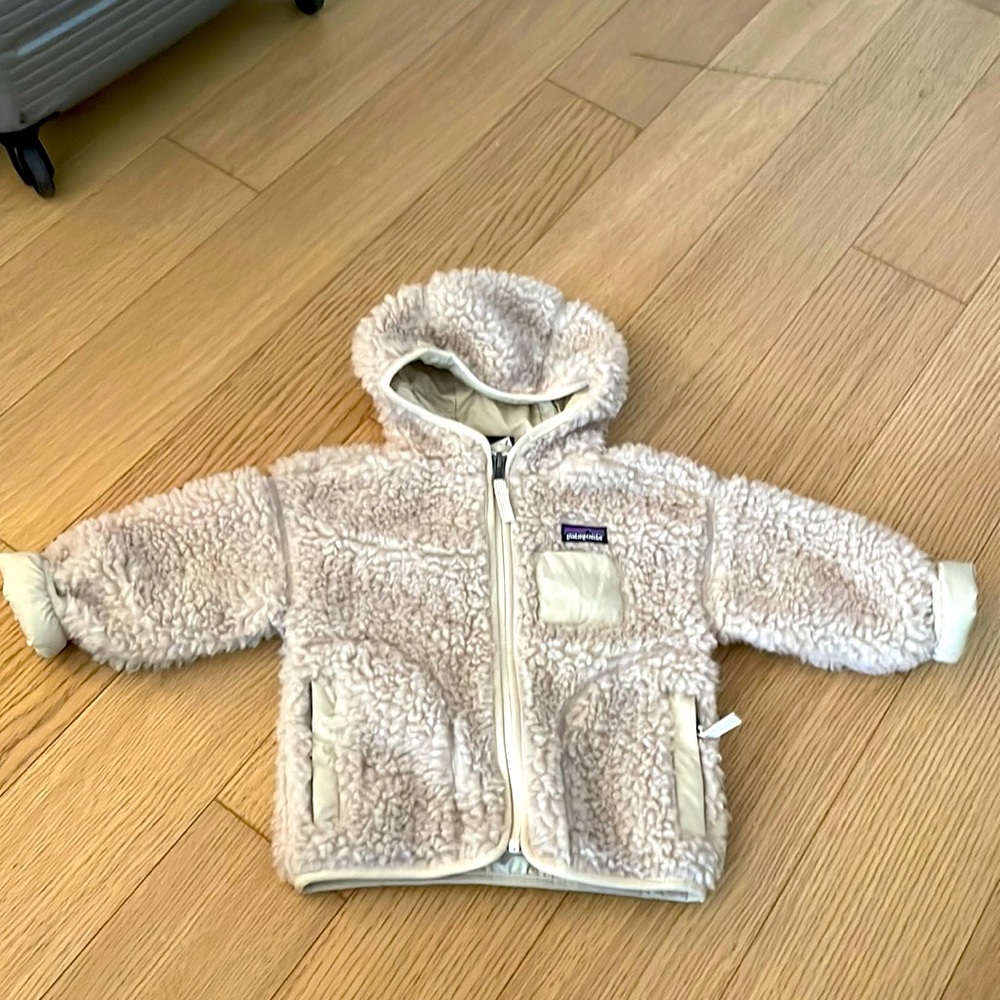 Patagonia Beige Teddy Bear Coat Size 2T!